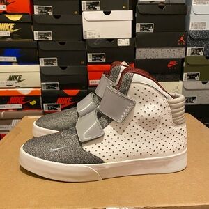 Nike Flystepper 2K3 Size 9.5 mens.